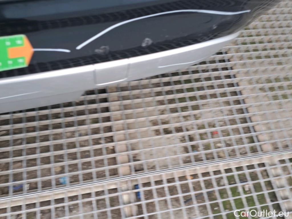  Audi  Q2 AUDI  / 2016 / 5P / todoterreno Design 30 TFSI 85kW (116CV) #23