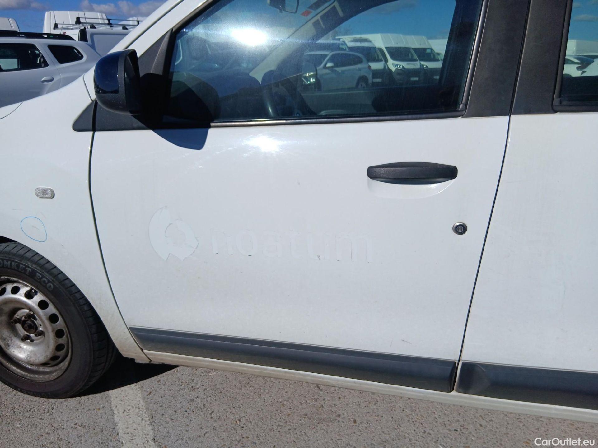  Dacia  Lodgy DACIA  / 2012 / 5P / monovolumen compacto Comfort Blue dCi 70kW (95CV) 7Pl - 18 #11