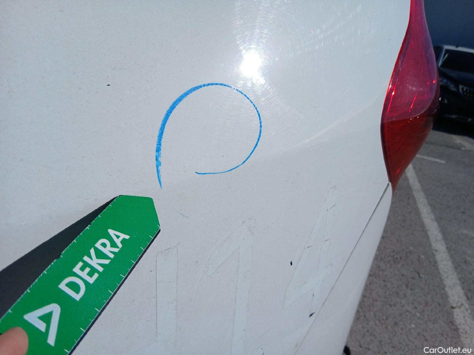  Dacia  Lodgy DACIA  / 2012 / 5P / monovolumen compacto Comfort Blue dCi 70kW (95CV) 7Pl - 18 #25