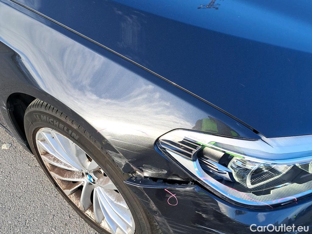 Bmw  Serie 5 BMW  / 2016 / 4P / sedán 540iA #25