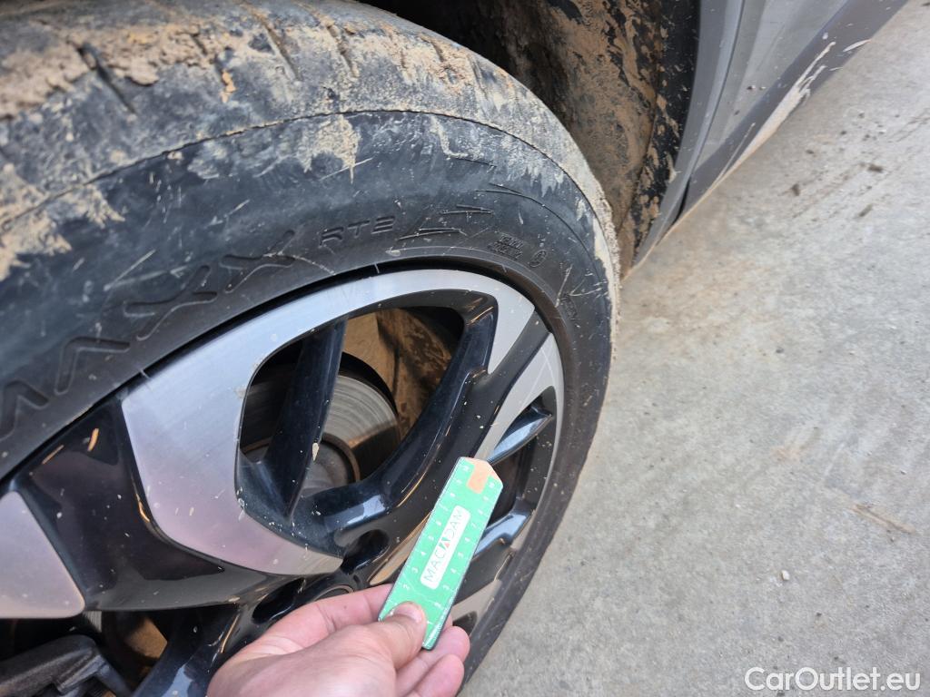  DS  DS7 DS DS 7 Crossback / 2017 / 5P / todoterreno BlueHDi DE 96kW (130CV) Auto. CHIC (AC) #12