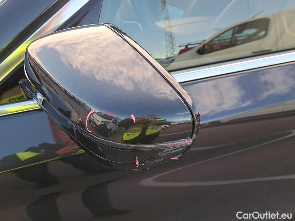  Bmw  Serie 5 BMW  / 2016 / 4P / sedán 540iA #67