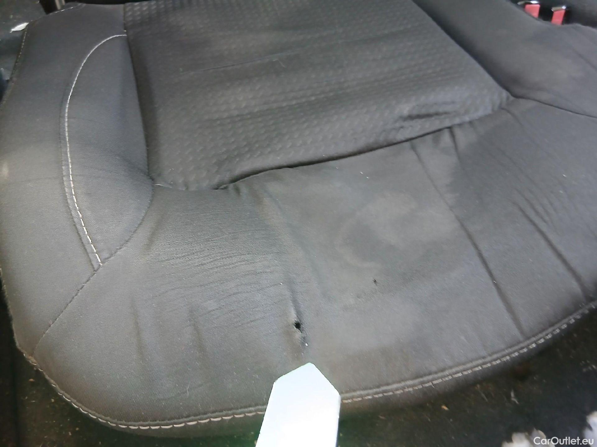  Dacia  Lodgy DACIA  / 2012 / 5P / monovolumen compacto Comfort Blue dCi 70kW (95CV) 7Pl - 18 #44