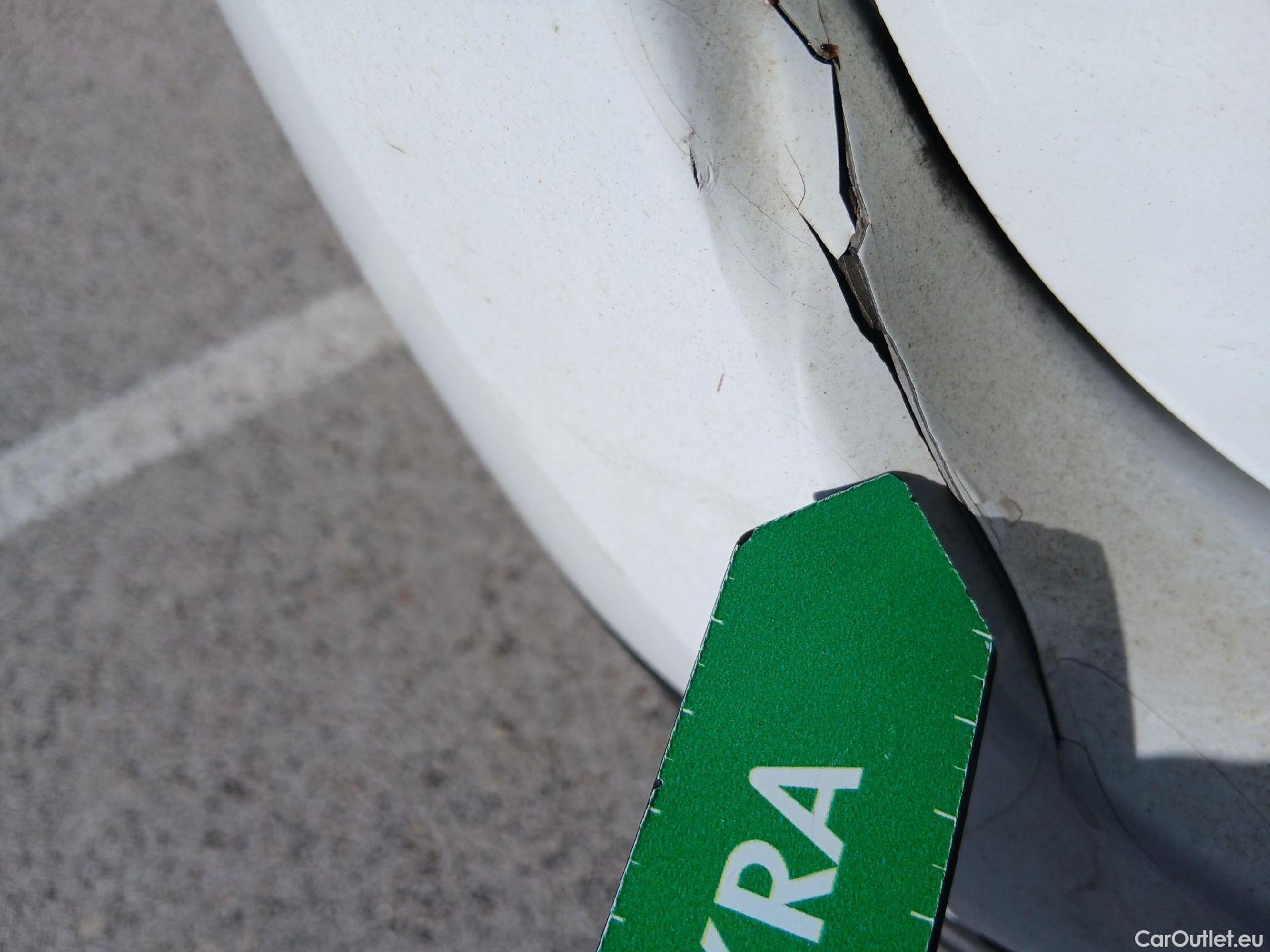  Dacia  Lodgy DACIA  / 2012 / 5P / monovolumen compacto Comfort Blue dCi 70kW (95CV) 7Pl - 18 #26