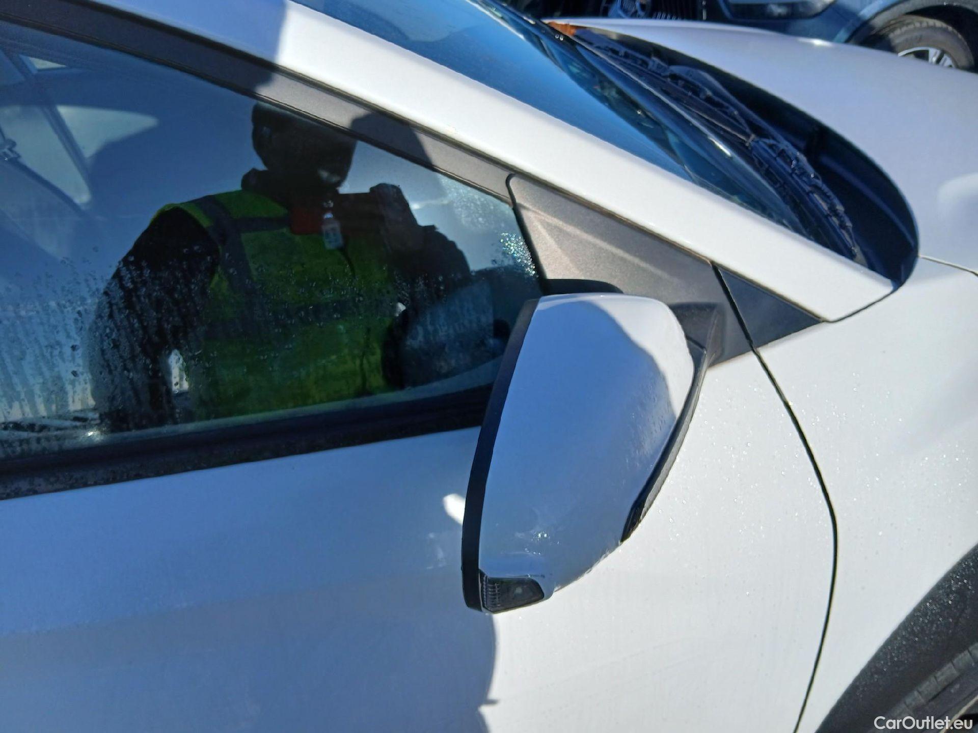  Hyundai  Konna HYUNDAI Kona / 2020 / 5P / todoterreno 1.6 GDI HEV Maxx DCT #14