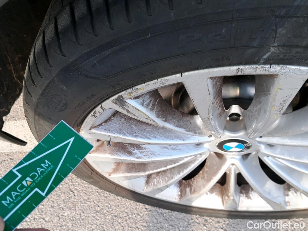  Bmw  Serie 5 BMW  / 2016 / 4P / sedán 540iA #44