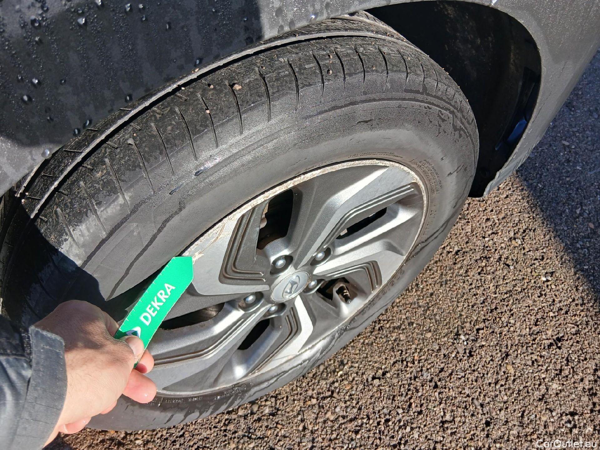  Hyundai  Konna HYUNDAI Kona / 2020 / 5P / todoterreno 1.6 GDI HEV Maxx DCT #16