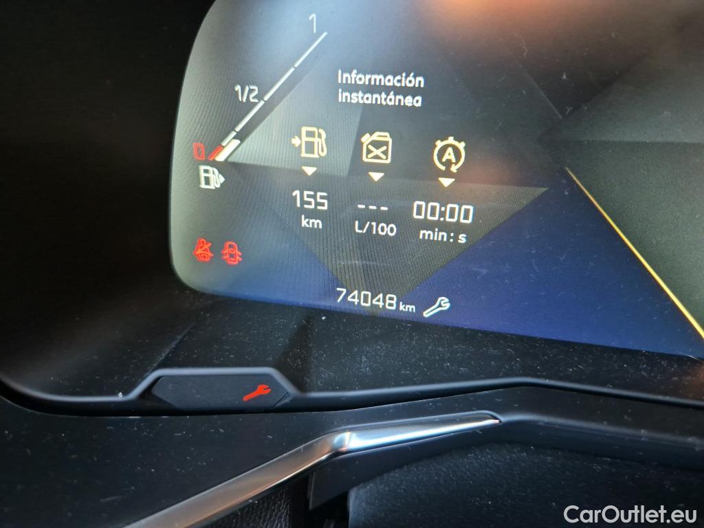  DS  DS7 DS DS 7 Crossback / 2017 / 5P / todoterreno BlueHDi DE 96kW (130CV) Auto. CHIC (AC) #27