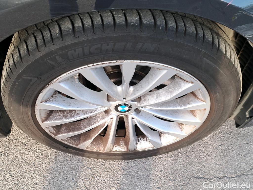  Bmw  Serie 5 BMW  / 2016 / 4P / sedán 540iA #47