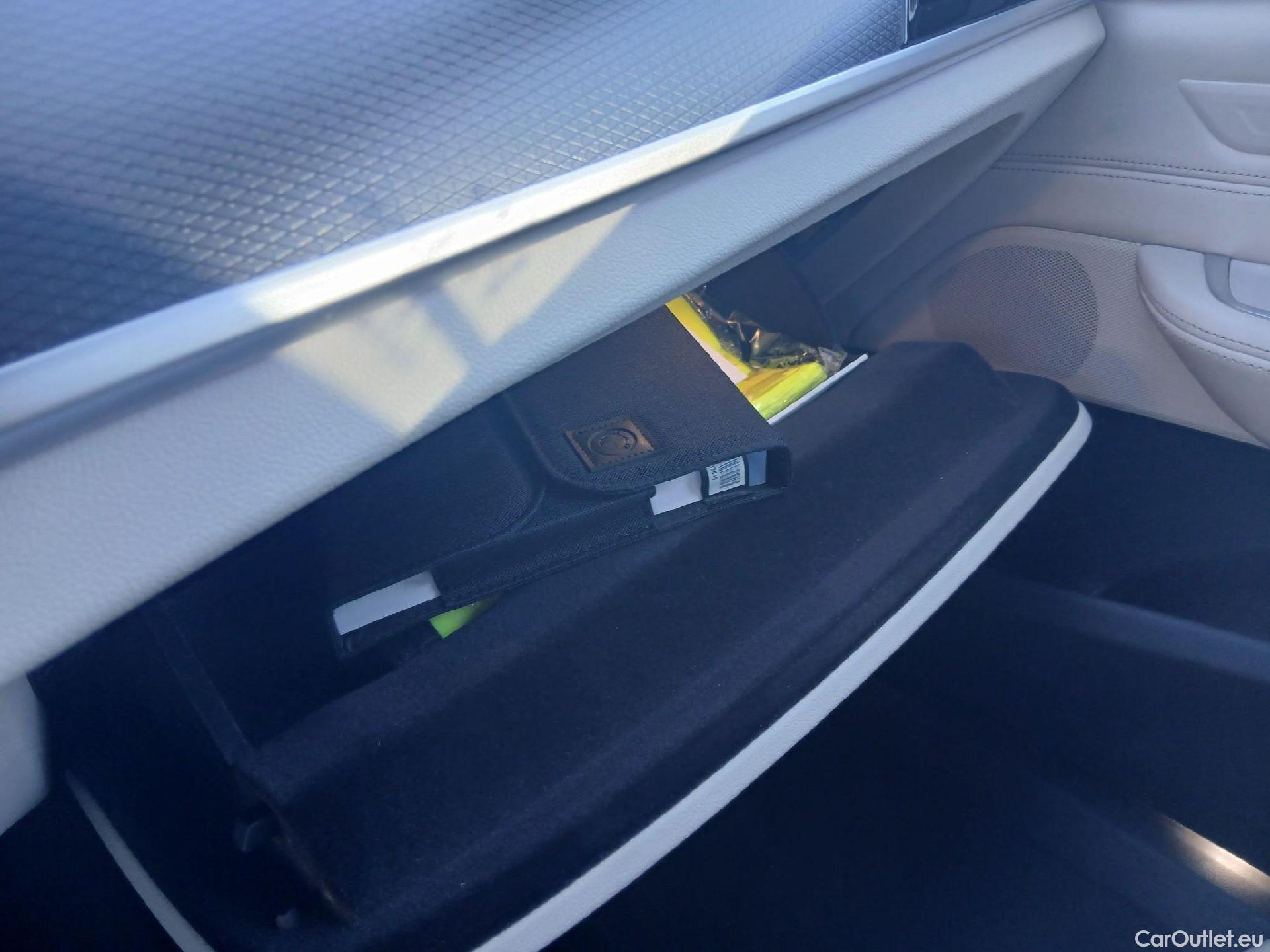  Bmw  Serie 6 BMW  / 2020 / 5P / berlina con portón 640i xDrive Gran Turismo #27