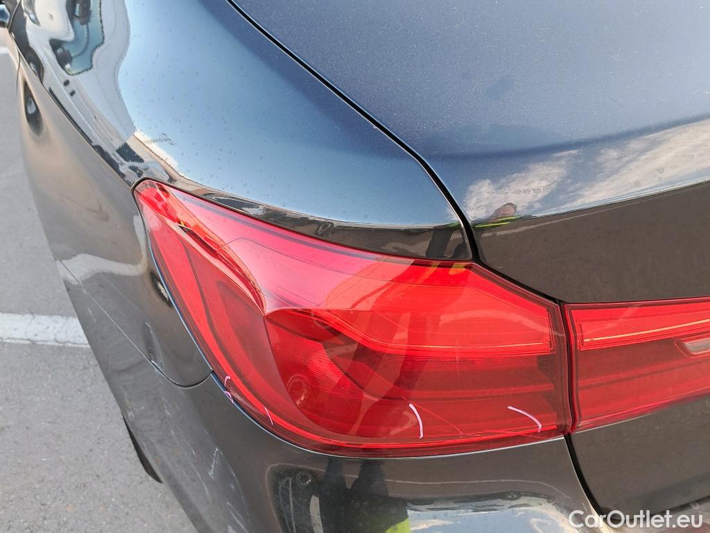  Bmw  Serie 5 BMW  / 2016 / 4P / sedán 540iA #8