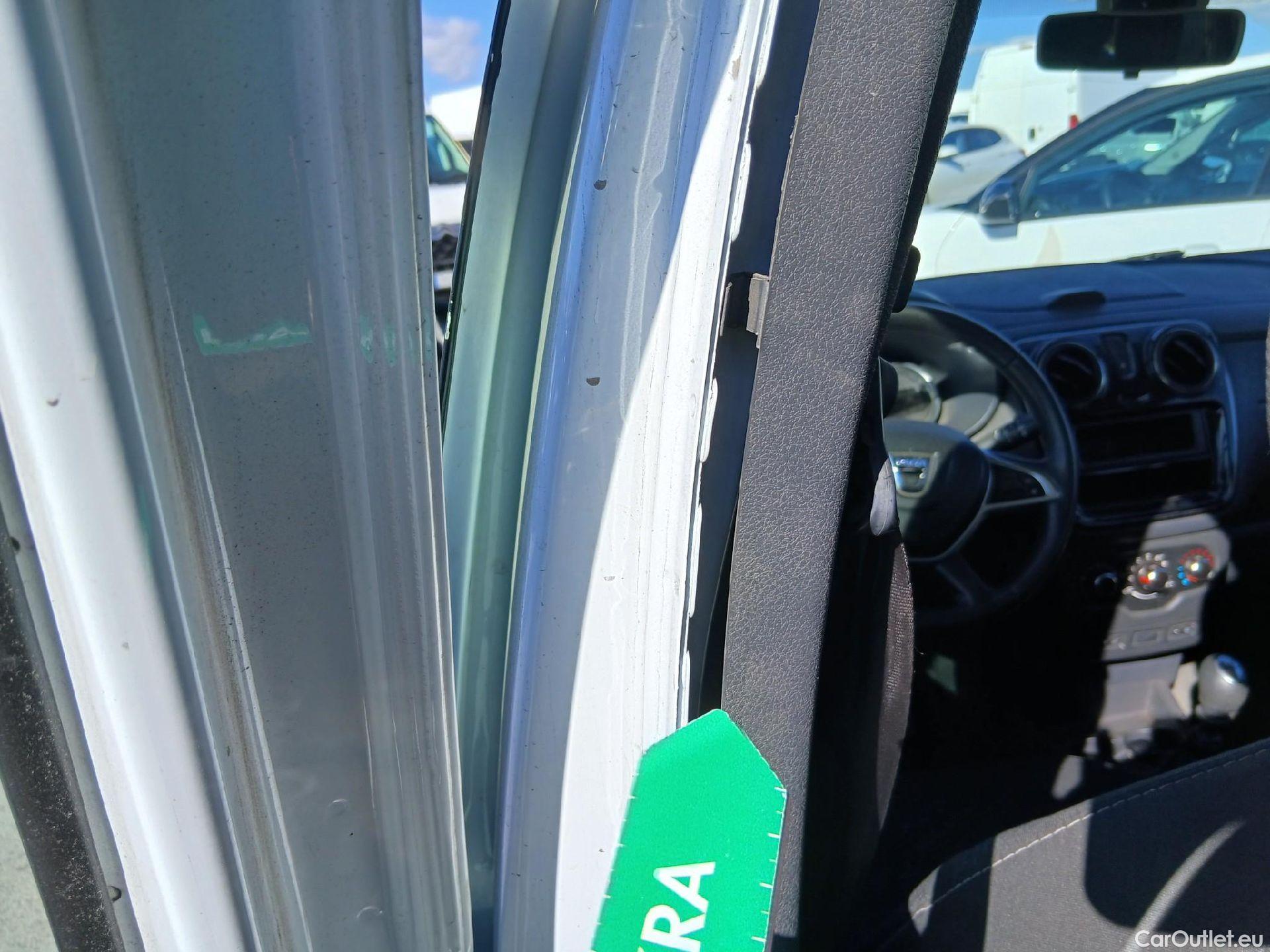  Dacia  Lodgy DACIA  / 2012 / 5P / monovolumen compacto Comfort Blue dCi 70kW (95CV) 7Pl - 18 #22