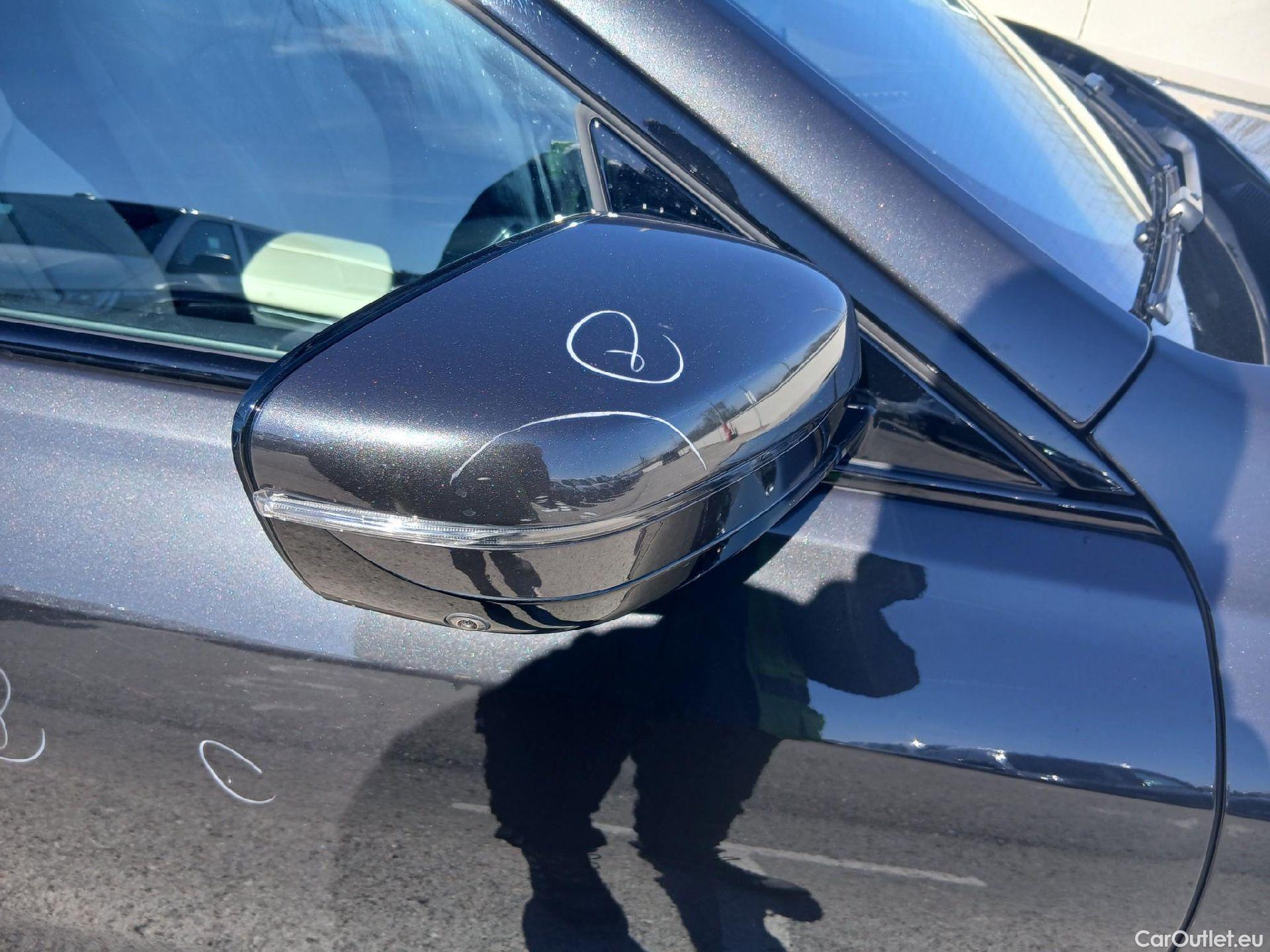  Bmw  Serie 6 BMW  / 2020 / 5P / berlina con portón 640i xDrive Gran Turismo #22