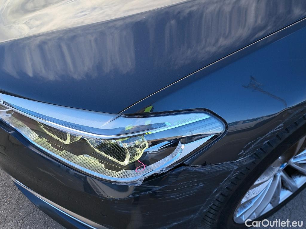  Bmw  Serie 5 BMW  / 2016 / 4P / sedán 540iA #4