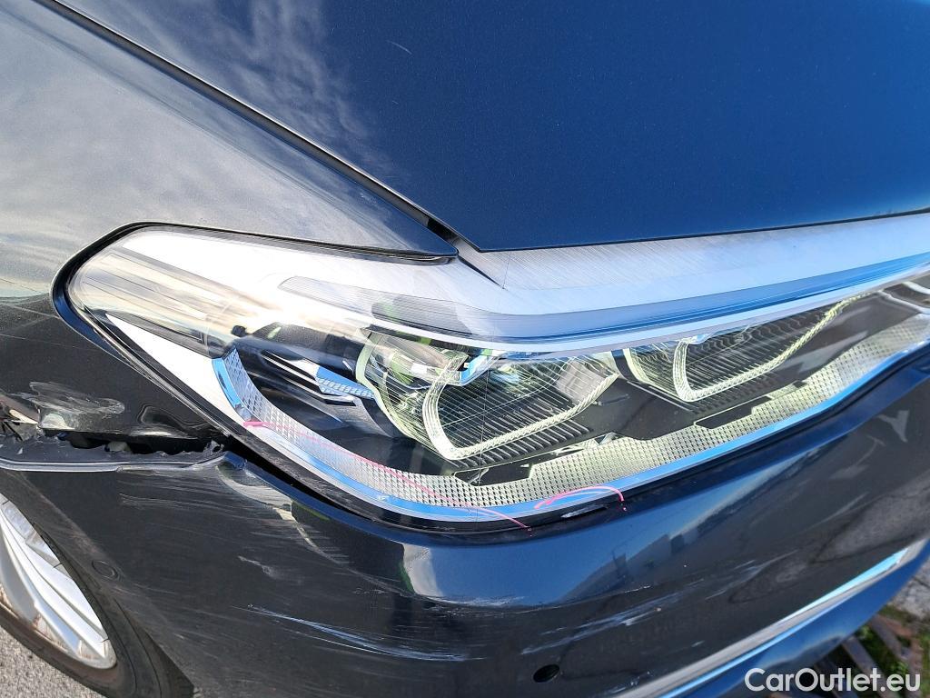  Bmw  Serie 5 BMW  / 2016 / 4P / sedán 540iA #1