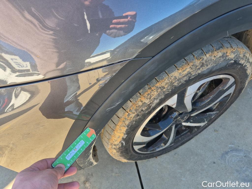  DS  DS7 DS DS 7 Crossback / 2017 / 5P / todoterreno BlueHDi DE 96kW (130CV) Auto. CHIC (AC) #25