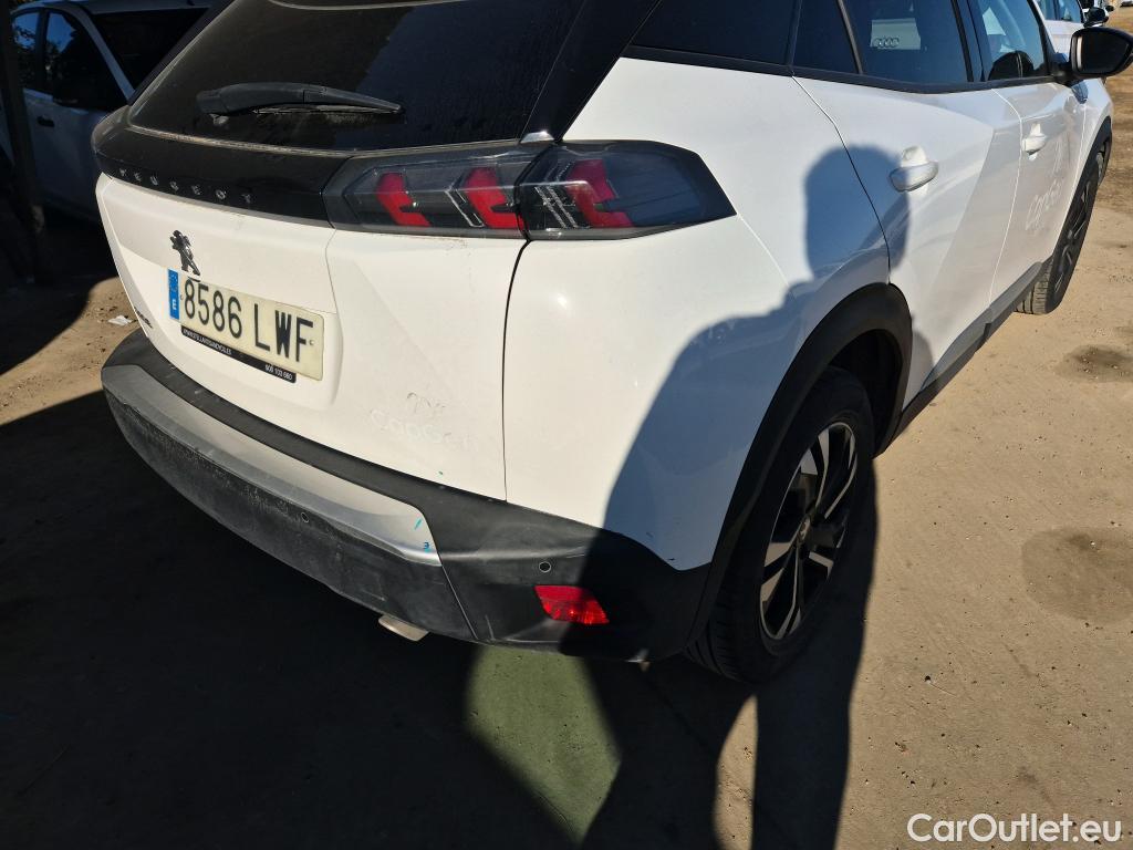  Peugeot  2008 PEUGEOT  / 2019 / 5P / todoterreno Allure BlueHDI 81kW (110CV) #27