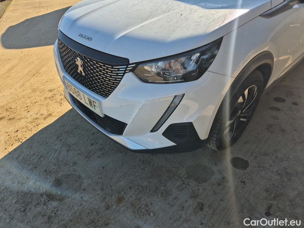  Peugeot  2008 PEUGEOT  / 2019 / 5P / todoterreno Allure BlueHDI 81kW (110CV) #8