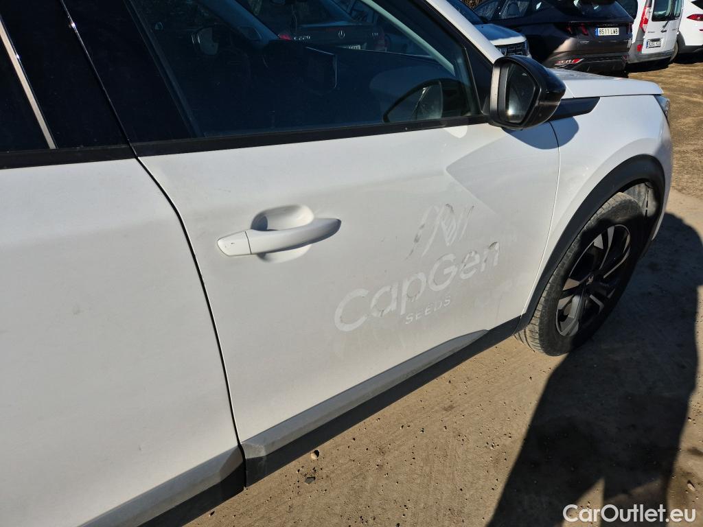  Peugeot  2008 PEUGEOT  / 2019 / 5P / todoterreno Allure BlueHDI 81kW (110CV) #23