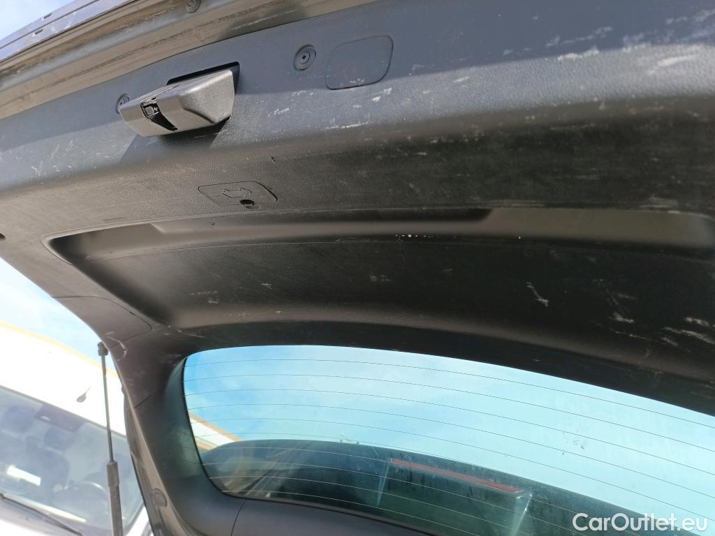  KIA  Sportage KIA  1.6MHEV Drive 100kW(136CV) 4x2(Crist Tintados)(CX) #25