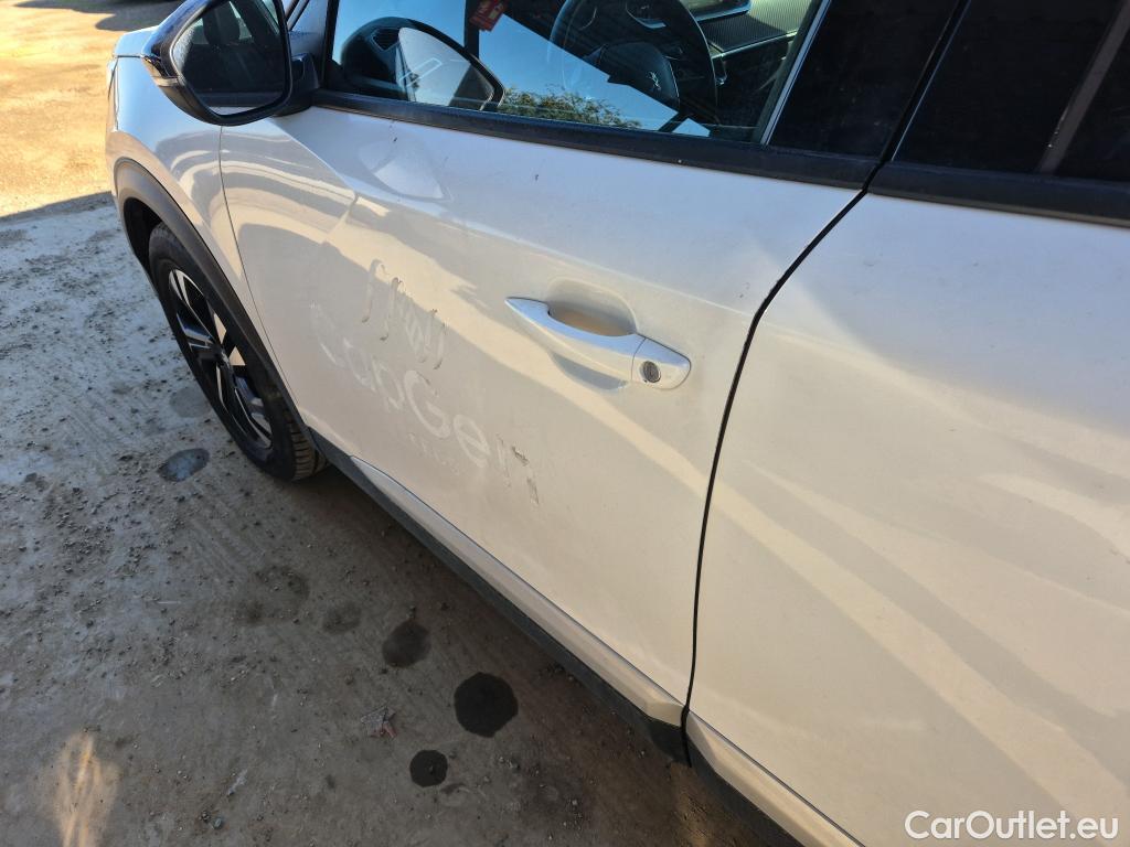  Peugeot  2008 PEUGEOT  / 2019 / 5P / todoterreno Allure BlueHDI 81kW (110CV) #6