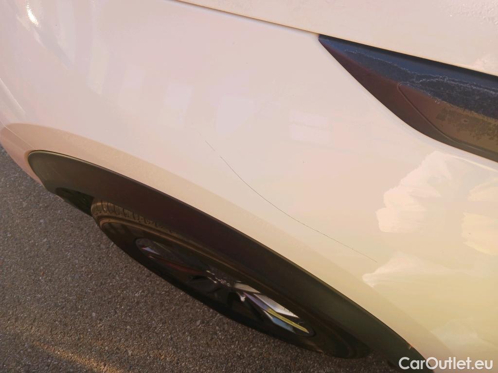  Peugeot  2008 PEUGEOT  / 2019 / 5P / todoterreno Active Pack BlueHDI 81kW (110CV) #11