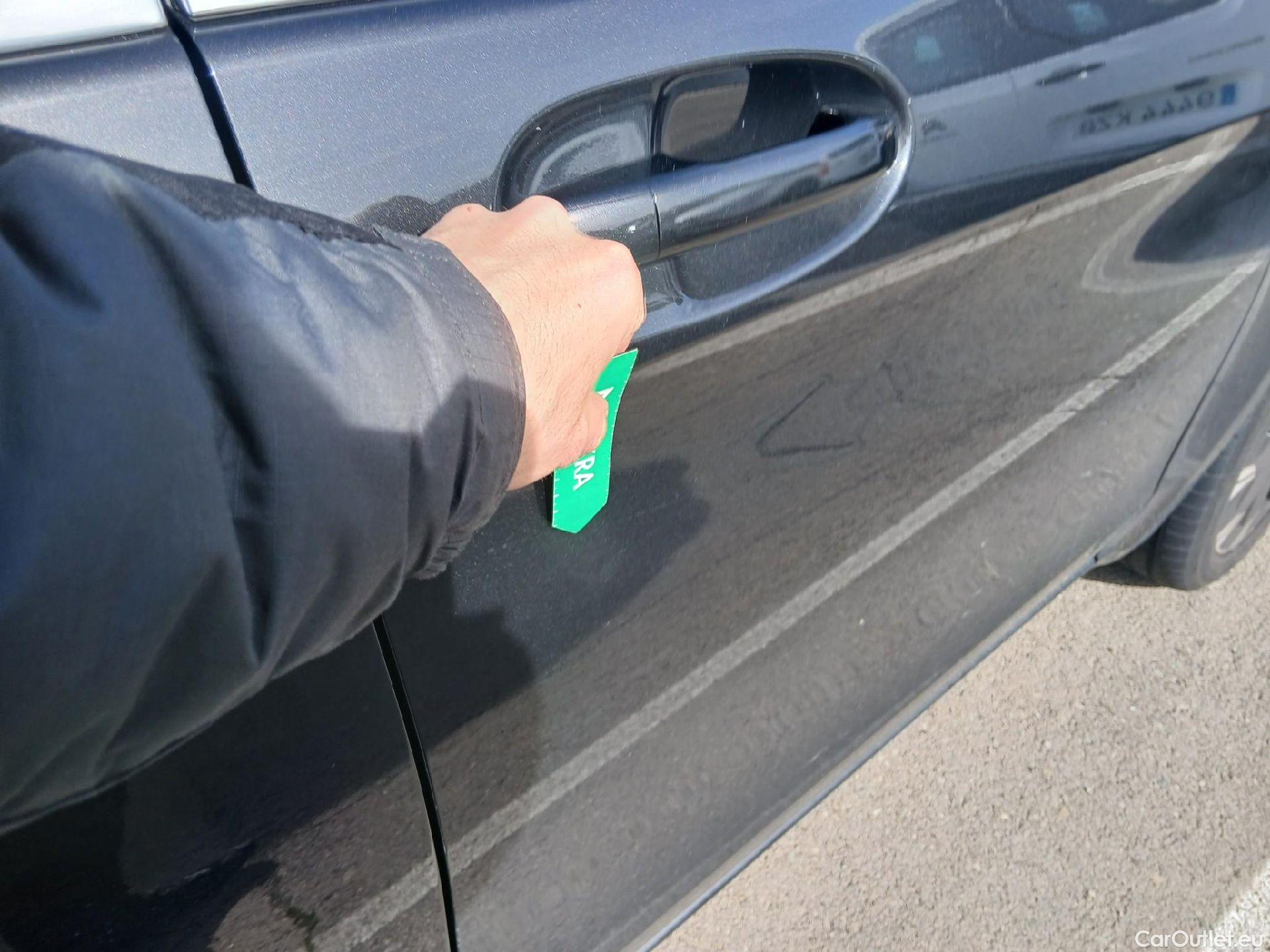  Mercedes  V-Klasse V -Clase Combi V 220/250/300 d AVANTGARDE Largo (447.813) 190CV AT9 E6d #6