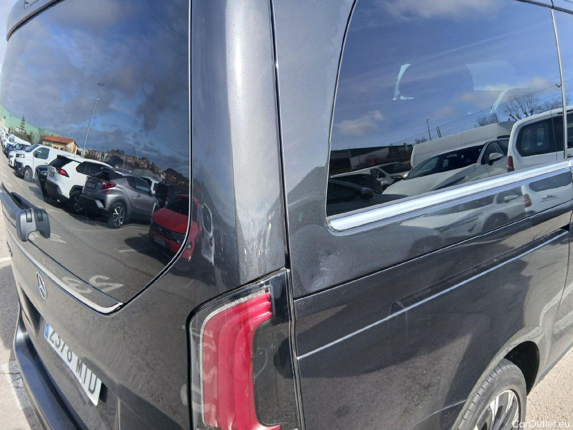  Mercedes  V-Klasse V -Clase Combi V 220/250/300 d AVANTGARDE Largo (447.813) 190CV AT9 E6d #3