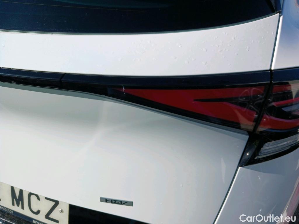  KIA  Sportage KIA  / 2022 / 5P / todoterreno 1.6 T-GDi HEV 171kW (230CV) Tech 4X2 #33