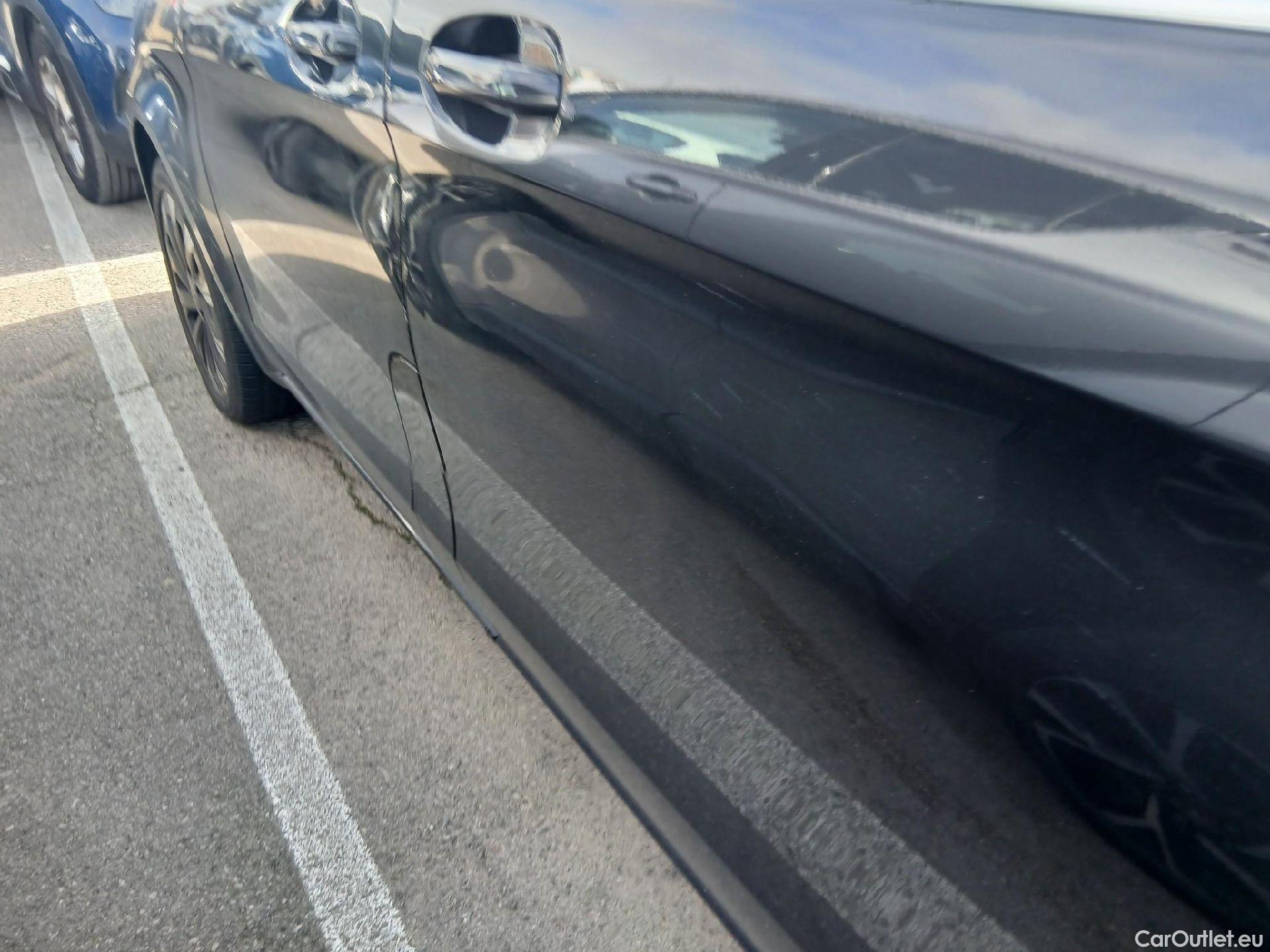  Mercedes  V-Klasse V -Clase Combi V 220/250/300 d AVANTGARDE Largo (447.813) 190CV AT9 E6d #2