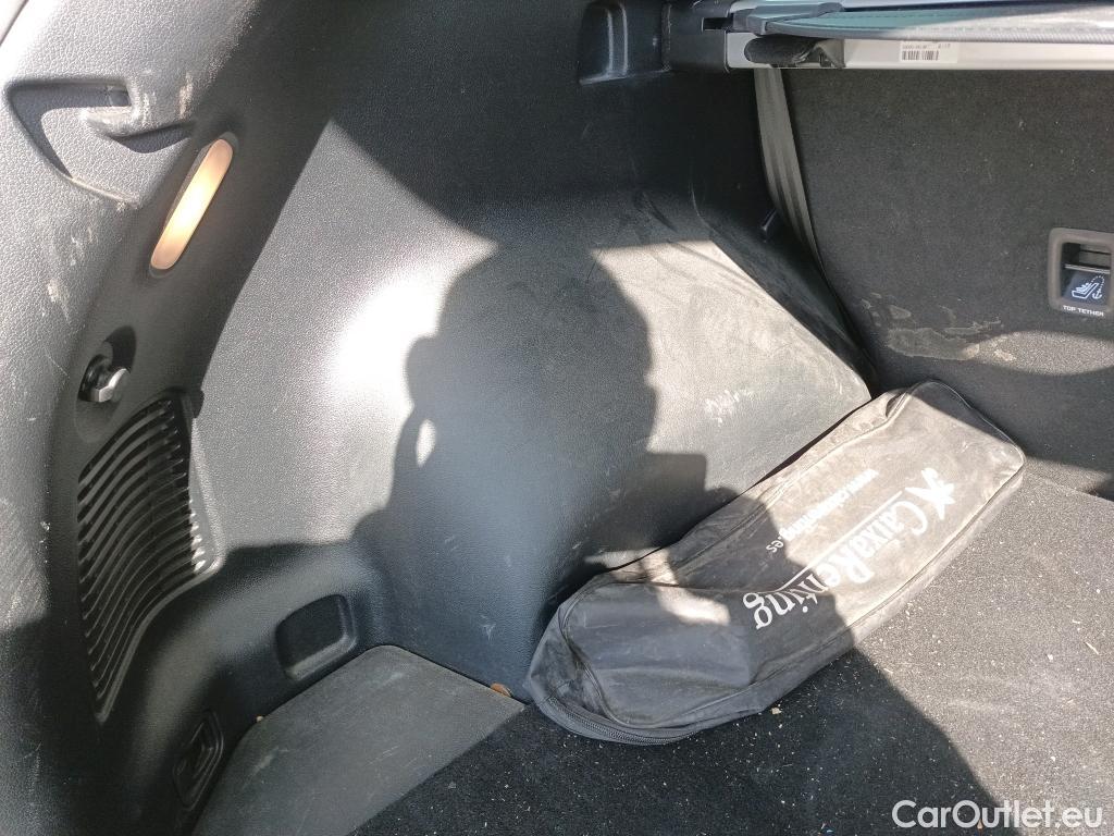  KIA  Sportage KIA  1.6MHEV Drive 100kW(136CV) 4x2(Crist Tintados)(CX) #35