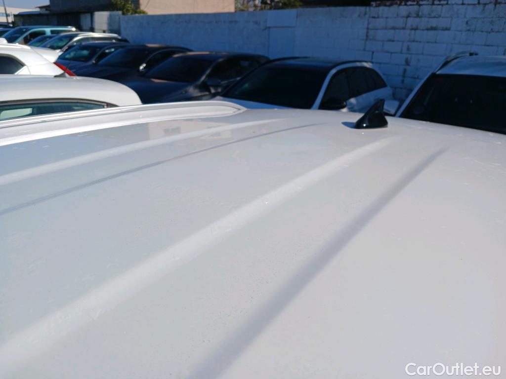  KIA  Sportage KIA  / 2022 / 5P / todoterreno 1.6 T-GDi HEV 171kW (230CV) Tech 4X2 #16