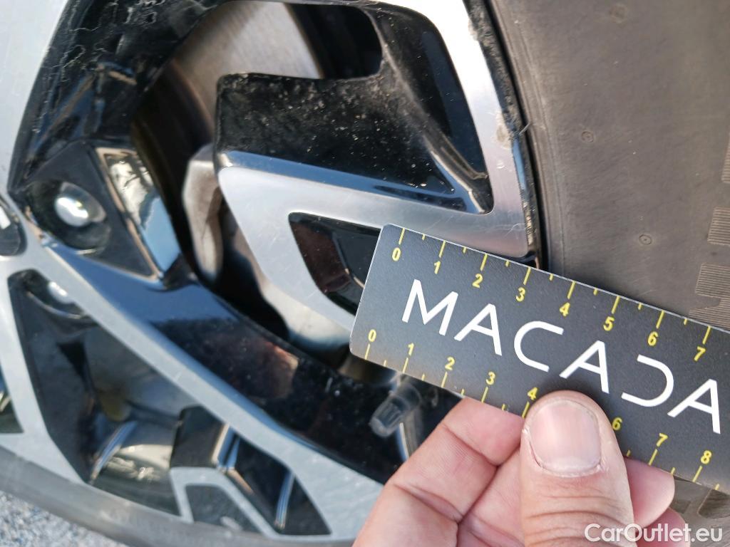  KIA  Sportage KIA  / 2022 / 5P / todoterreno 1.6 T-GDi HEV 171kW (230CV) Tech 4X2 #30