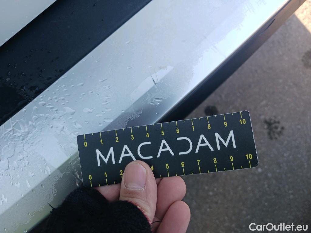  Peugeot  2008 PEUGEOT  / 2019 / 5P / todoterreno Active Pack BlueHDI 81kW (110CV) #29