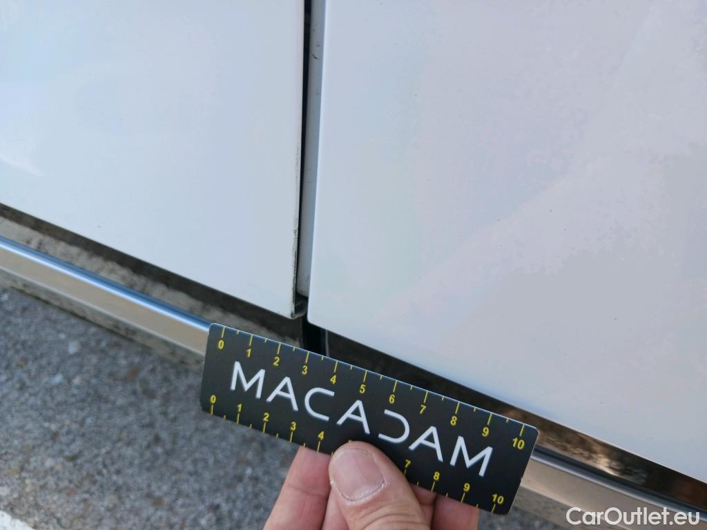  KIA  Sportage KIA  / 2022 / 5P / todoterreno 1.6 T-GDi HEV 171kW (230CV) Tech 4X2 #24