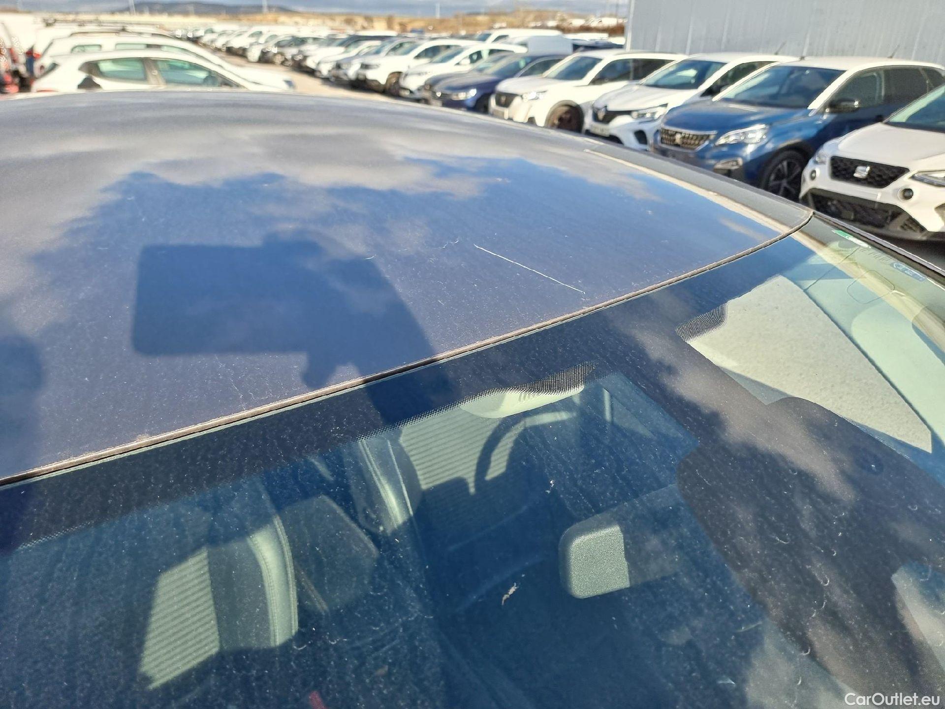  Renault  Scenic RENAULT Scénic / 2016 / 5P / monovolumen compacto Zen Energy dCi 96kW (130CV) #47