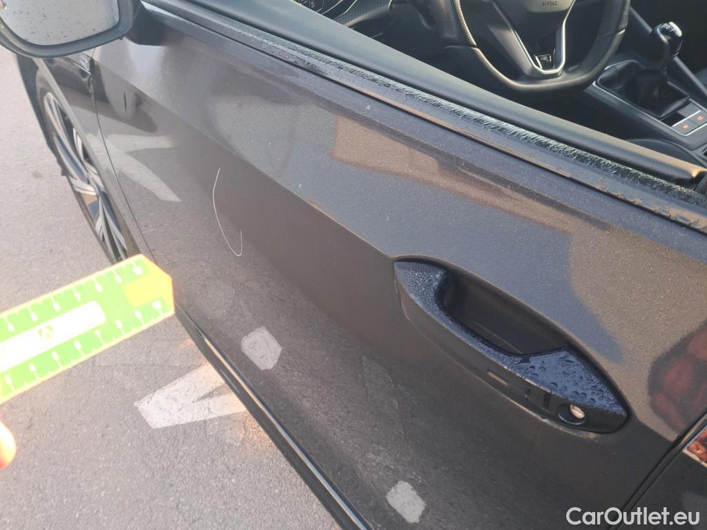  Volkswagen  Golf  VOLKSWAGEN / 2020 / 5P / berlina con portón R-Line 1.5 TSI 110kW (150CV) #1