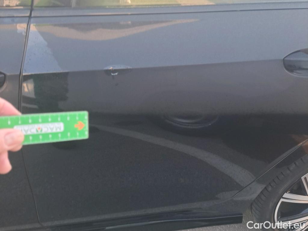  Volkswagen  Golf  VOLKSWAGEN / 2020 / 5P / berlina con portón R-Line 1.5 TSI 110kW (150CV) #18