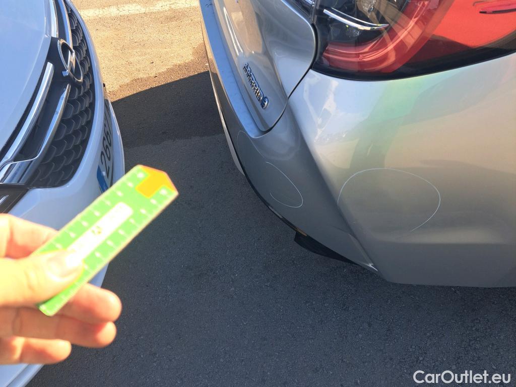  Toyota  Corolla TOYOTA  / 2019 / 5P / familiar 2.0 180H FEEL! E-CVT TOURING SPORT #36