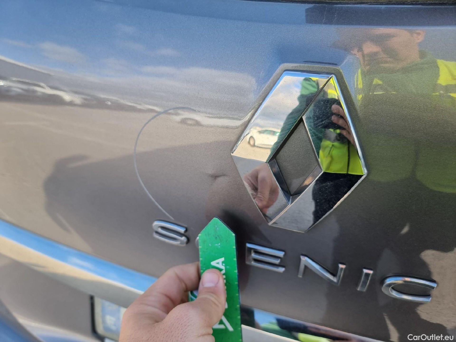  Renault  Scenic RENAULT Scénic / 2016 / 5P / monovolumen compacto Zen Energy dCi 96kW (130CV) #28