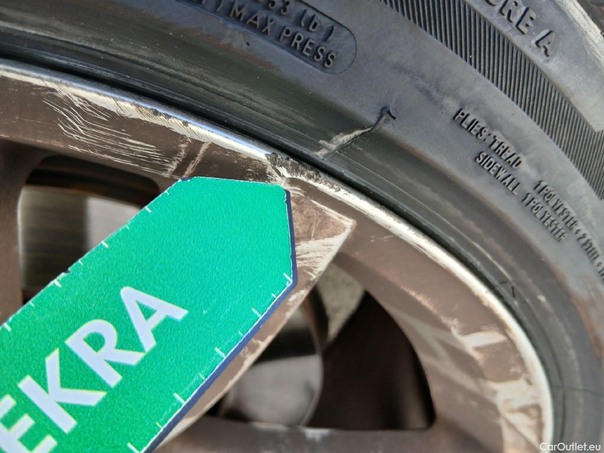  Volkswagen  Passat VOLKSWAGEN  / 2014 / 4P / sedán Sport 2.0 TDI 140kW (190CV) DSG #42