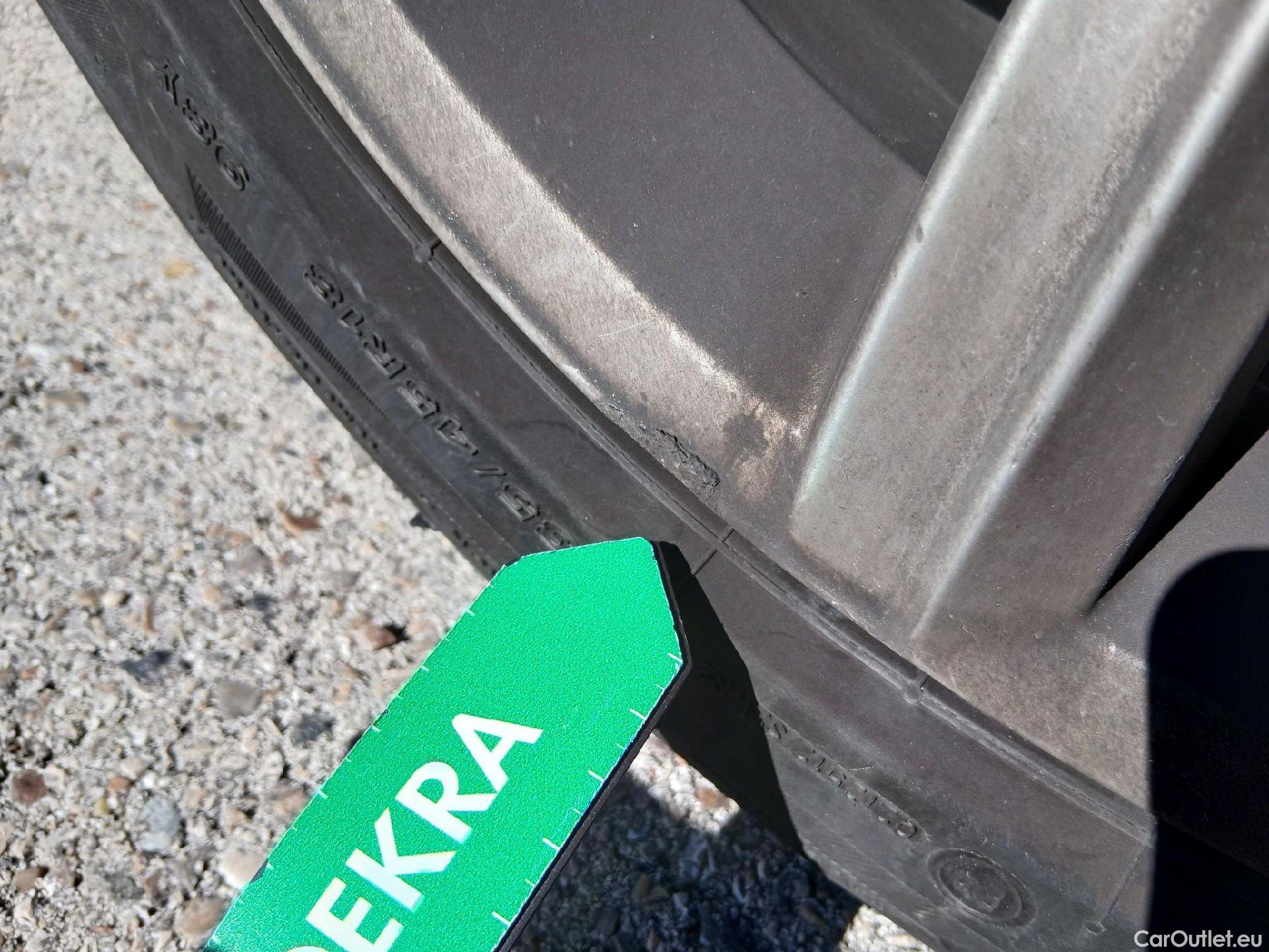  Volkswagen  Passat VOLKSWAGEN  / 2014 / 4P / sedán Sport 2.0 TDI 140kW (190CV) DSG #34