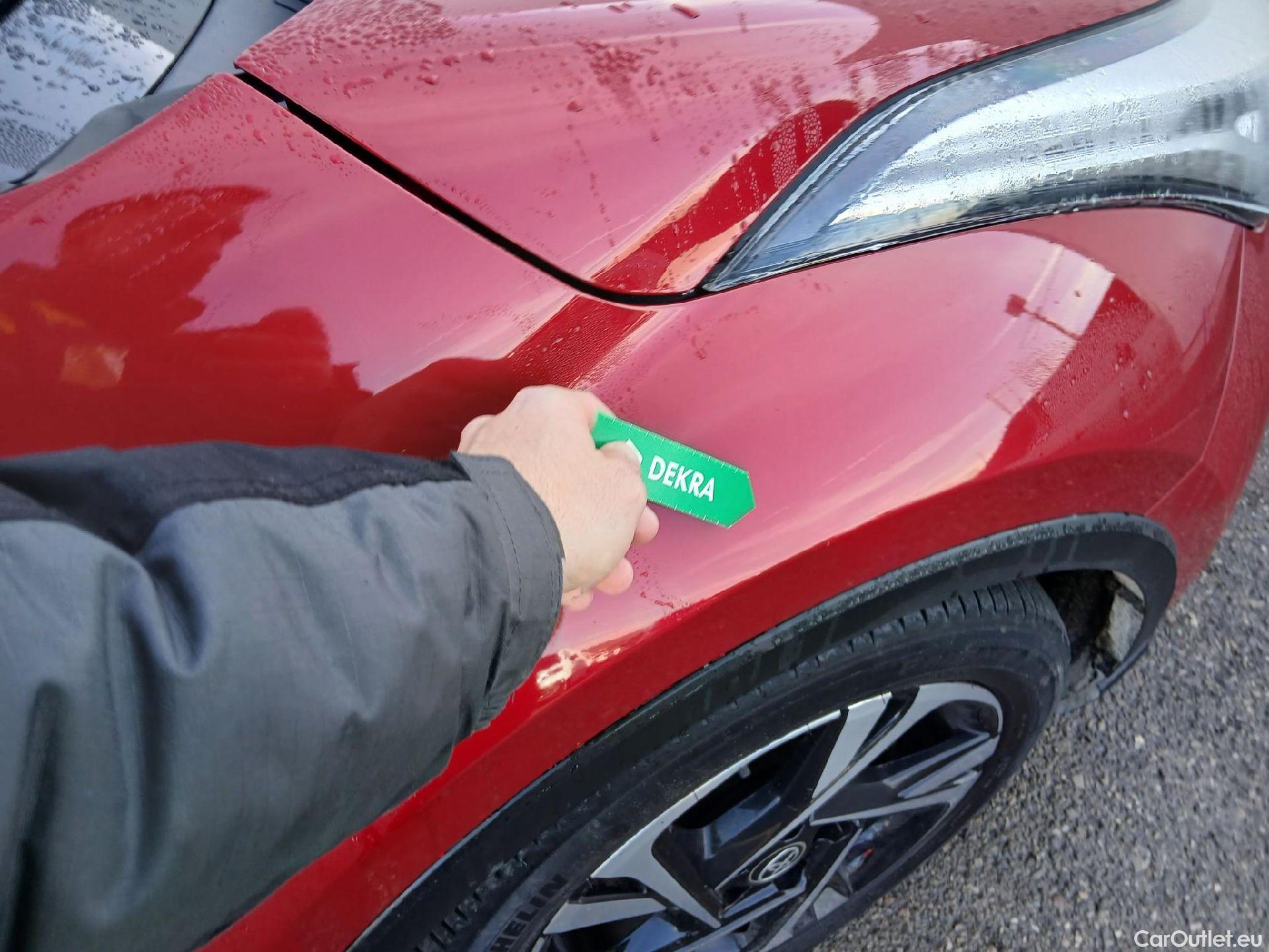  Toyota  C-HR TOYOTA  / 2019 / 5P / todoterreno 1.8 125H Advance #15