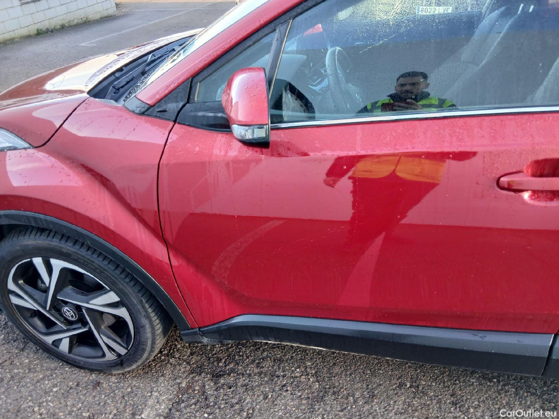  Toyota  C-HR TOYOTA  / 2019 / 5P / todoterreno 1.8 125H Advance #5