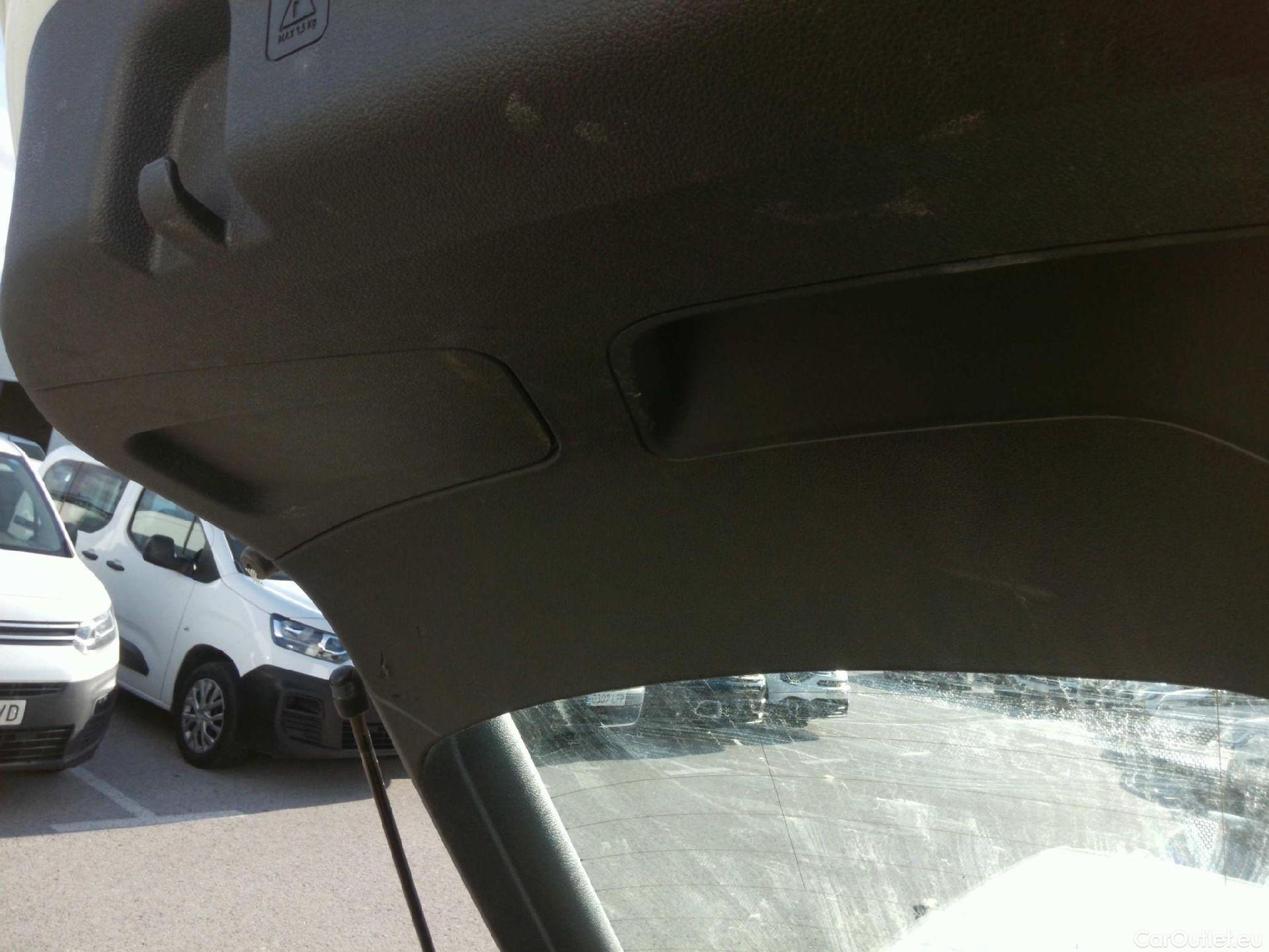  Seat  Leon SEAT NUEVO LEÓN 5p 3G berlina con portón 1.4 TGI GNC St&Sp Reference #25