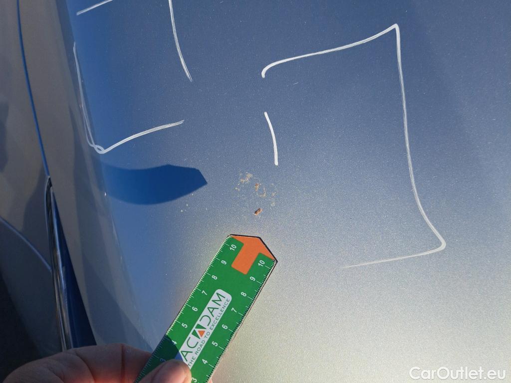  Toyota  Corolla TOYOTA  / 2019 / 5P / familiar 2.0 180H FEEL! E-CVT TOURING SPORT #7