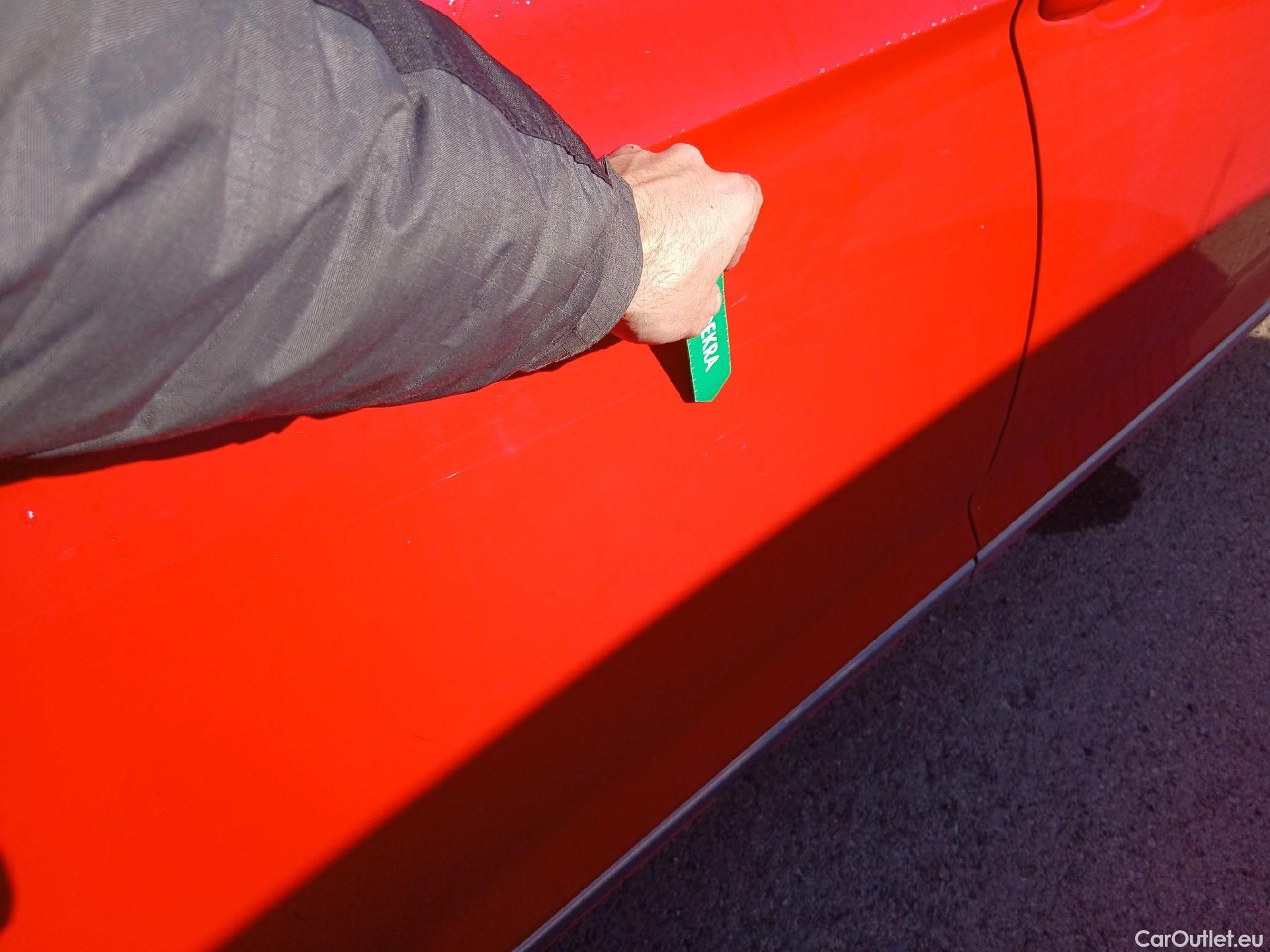  Volkswagen  Passat VOLKSWAGEN  / 2019 / 5P / familiar Variant GTE 1.4 TSI e-Power 115kW + 85kW #11