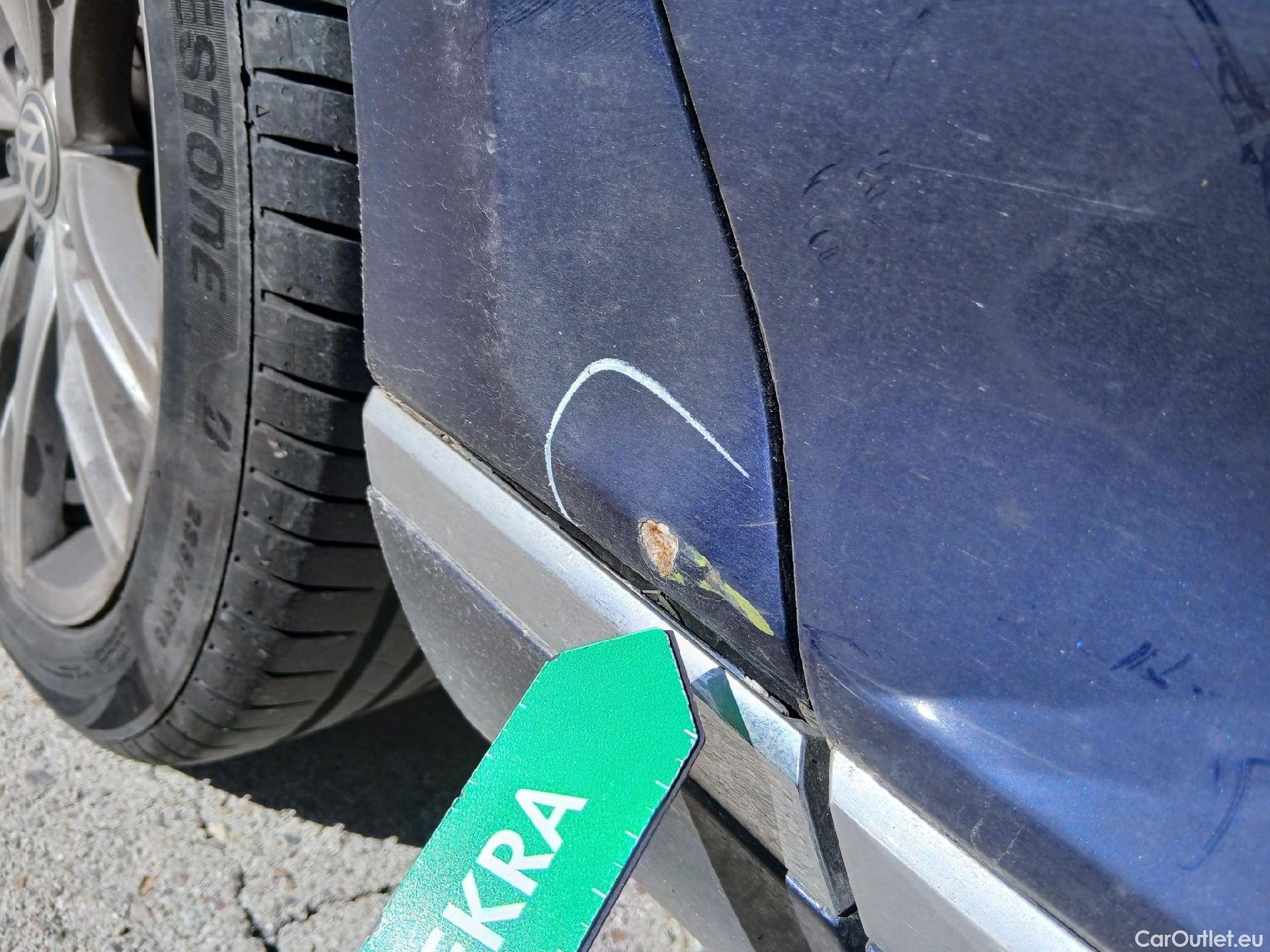  Volkswagen  Passat VOLKSWAGEN  / 2014 / 4P / sedán Sport 2.0 TDI 140kW (190CV) DSG #28