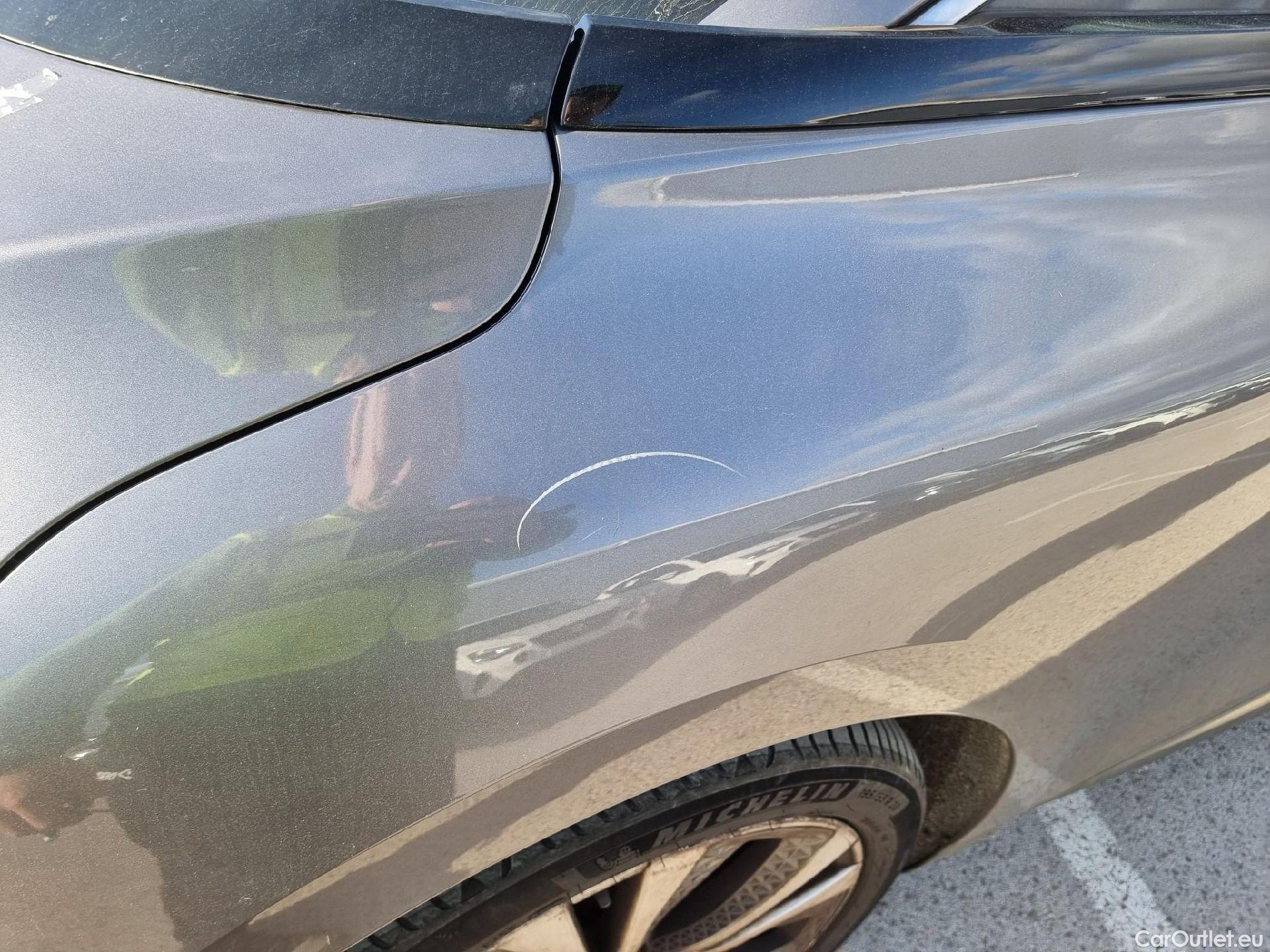  Renault  Scenic RENAULT Scénic / 2016 / 5P / monovolumen compacto Zen Energy dCi 96kW (130CV) #16