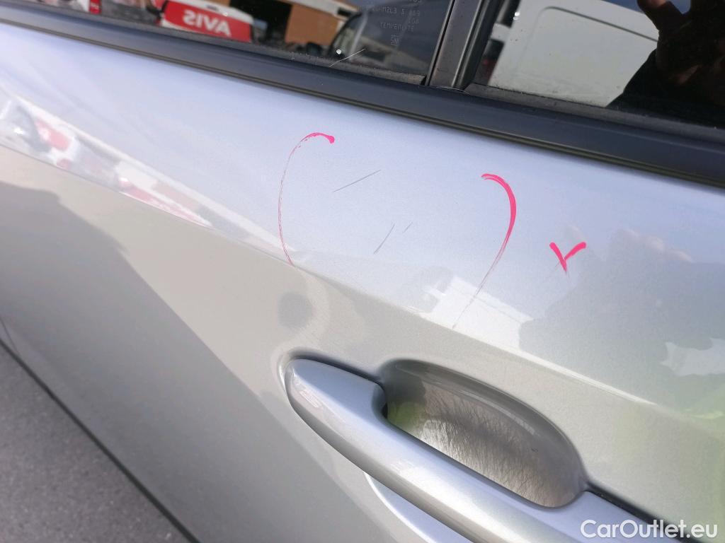  Toyota  RAV4 TOYOTA  / 2018 / 5P / todoterreno 2.5l 220H Advance 4WD #6